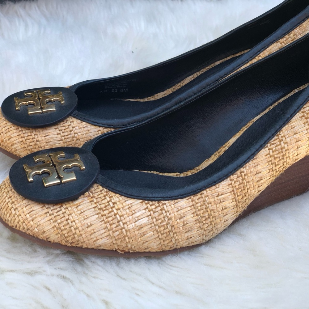 Unique raffia Tory wedges